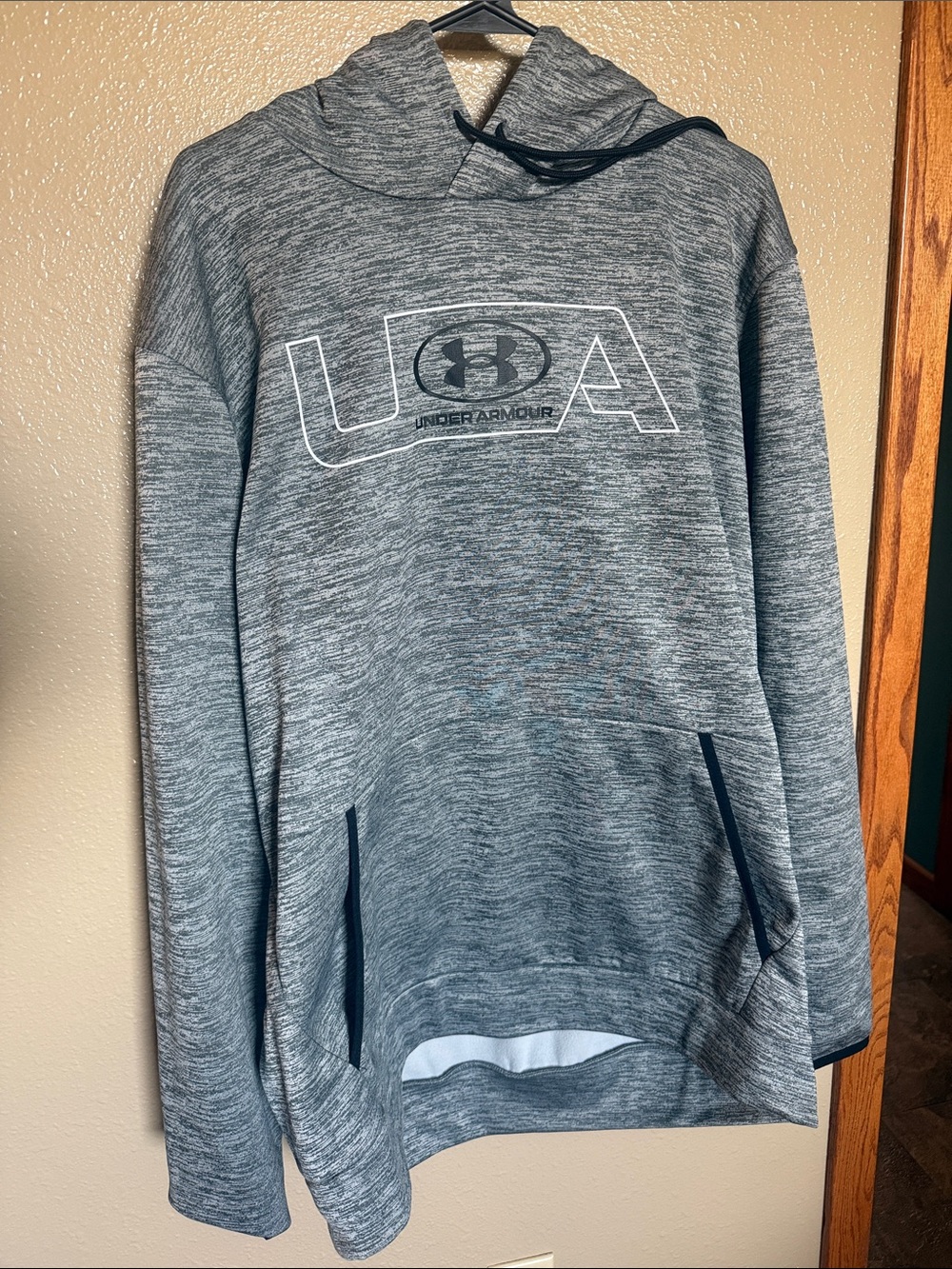Under Armour Men’s Heather Gray Pullover Hoodie with UA Logo